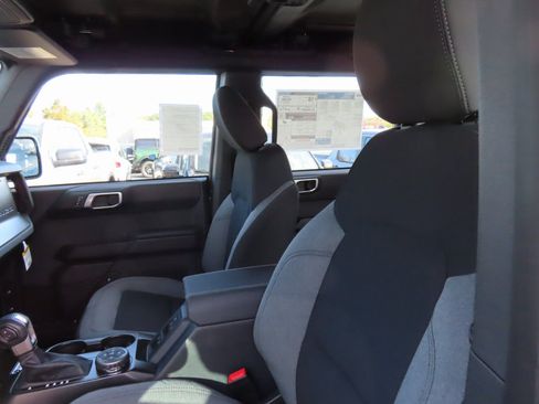 New 2025 Ford Bronco 4-Door w/ Sasquatch Package image 15