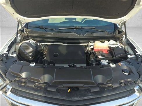 Used 2023 Chevrolet Traverse LS image 22