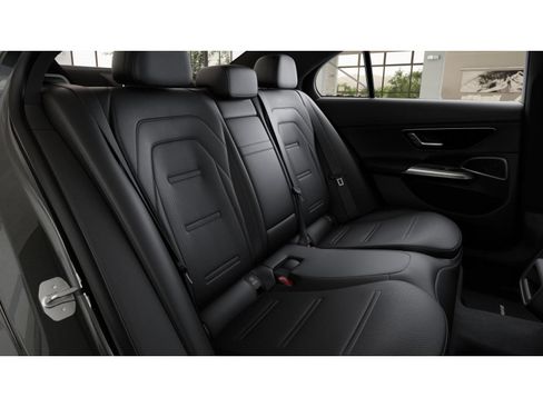 New 2026 Mercedes-Benz E 53 AMG e 4MATIC Sedan image 6