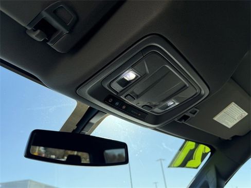 Used 2021 Chevrolet Silverado 2500 Custom w/ Custom Value Package image 24