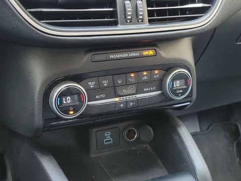 Used 2021 Ford Escape SE FWD image 24