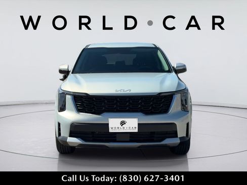 Certified 2026 Kia Sorento LX FWD image 17