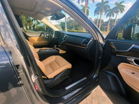 Used 2016 Volvo XC90 T6 Momentum image 35