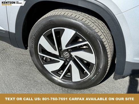 Used 2025 Volkswagen Atlas SE image 16