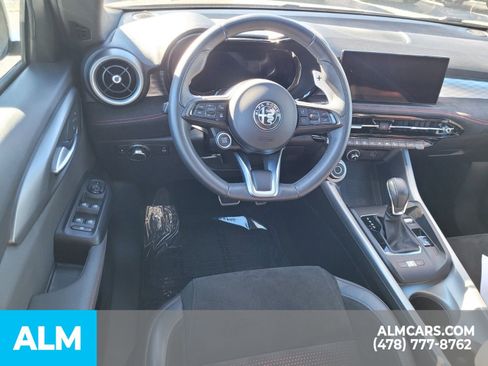 Used 2024 Alfa Romeo Tonale Veloce AWD/4WD image 6