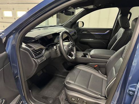 Certified 2026 GMC Acadia Denali w/ Super Cruise Package AWD/4WD image 14