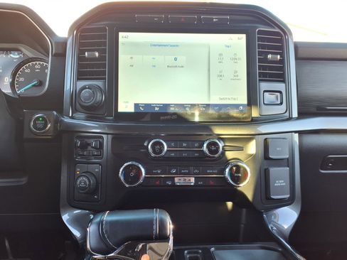 Certified 2022 Ford F150 XLT w/ Equipment Group 302A High image 11