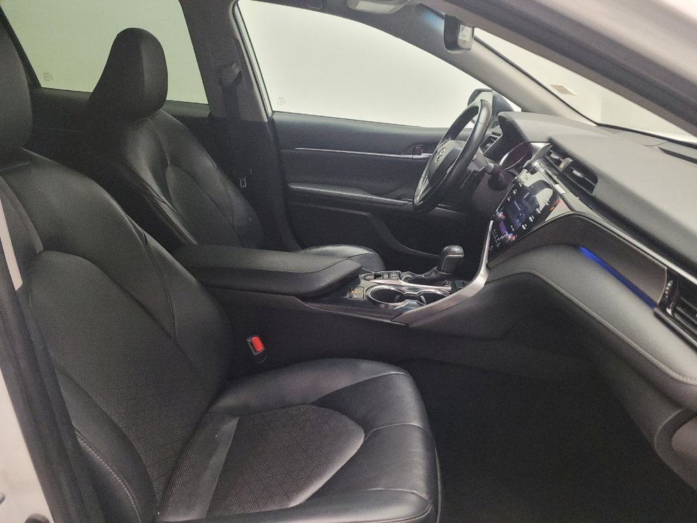 Used 2019 Toyota Camry XSE FWD image 21