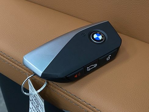 New 2026 BMW X5 xDrive50e image 35