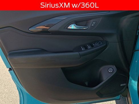 Used 2021 Chevrolet TrailBlazer RS w/ Sun and Liftgate Package image 12