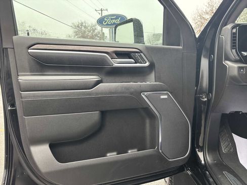 Used 2025 Chevrolet Silverado 3500 LTZ w/ LTZ Premium Package image 20