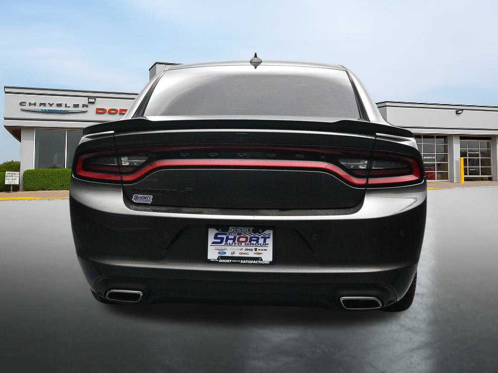 Used 2020 Dodge Charger SXT w/ Blacktop Package AWD/4WD image 4
