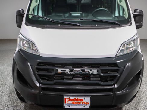 Used 2023 RAM ProMaster 2500 FWD image 4