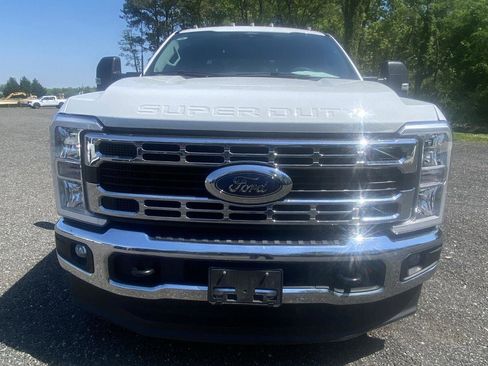 Used 2025 Ford F350 XLT AWD/4WD image 2