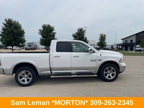 Used 2015 RAM 1500 Laramie w/ Convenience Group AWD/4WD image 2