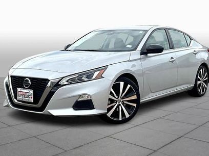 Certified 2022 Nissan Altima 2.5 SR