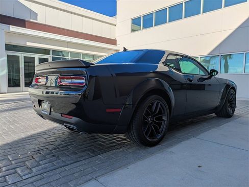 Used 2019 Dodge Challenger R/T Scat Pack image 4