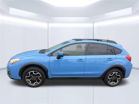 Used 2017 Subaru Crosstrek 2.0i Premium AWD/4WD image 17