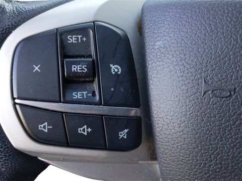 Used 2020 Ford Explorer XLT w/ Equipment Group 202A image 20