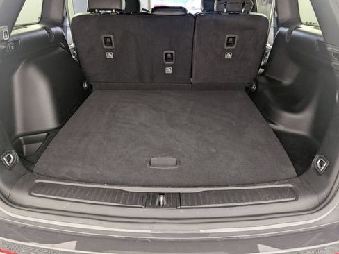 Used 2025 Jeep Grand Cherokee Limited AWD/4WD image 28