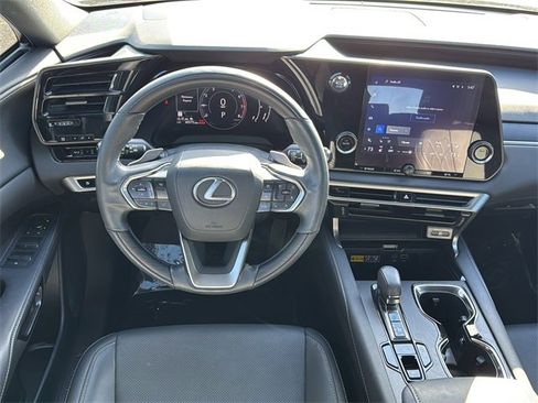 Used 2023 Lexus RX 350 FWD image 11