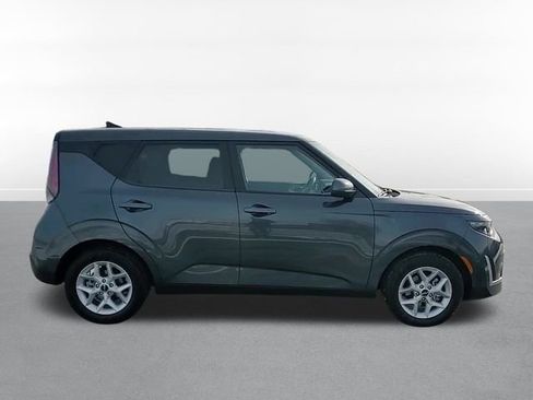 Used 2025 Kia Soul LX w/ LX Technology Package image 4