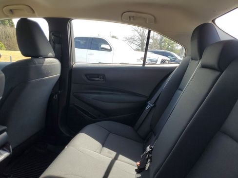 Used 2025 Toyota Corolla LE image 10