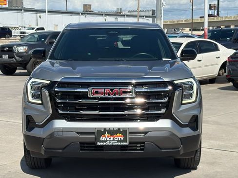 Used 2025 GMC Terrain Elevation FWD image 8