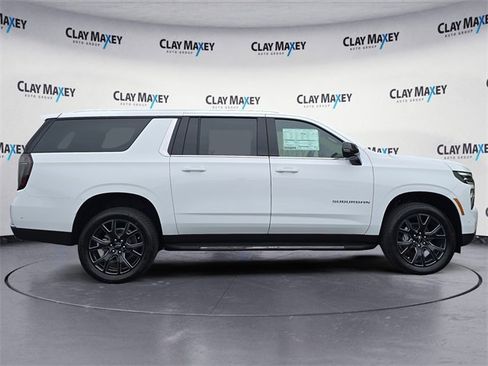 New 2026 Chevrolet Suburban LT w/ Comfort Package image 6