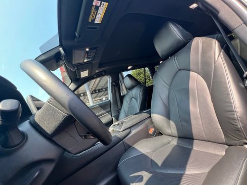 Used 2025 Toyota Grand Highlander AWD Hybrid image 16