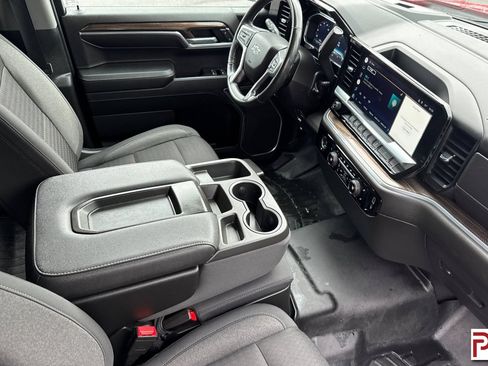 Certified 2022 Chevrolet Silverado 1500 RST AWD/4WD image 18