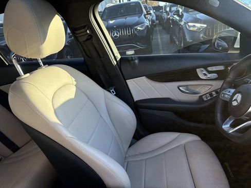 Used 2019 Mercedes-Benz C 300 Sedan image 11