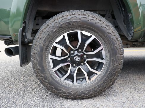 Certified 2022 Toyota Tacoma TRD Sport RWD image 14