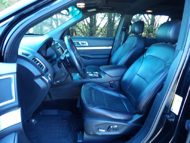 Used 2017 Ford Explorer Sport w/ Equipment Group 401A AWD/4WD image 19
