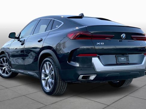 Used 2022 BMW X6 xDrive40i w/ Climate Comfort Package image 12