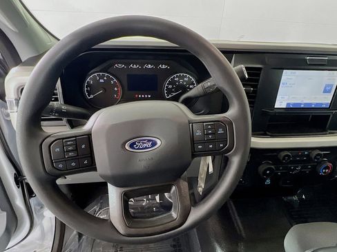 New 2026 Ford F250 XL w/ XL Chrome Package image 8