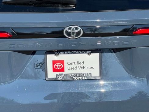 Certified 2024 Toyota Grand Highlander XLE AWD/4WD image 44