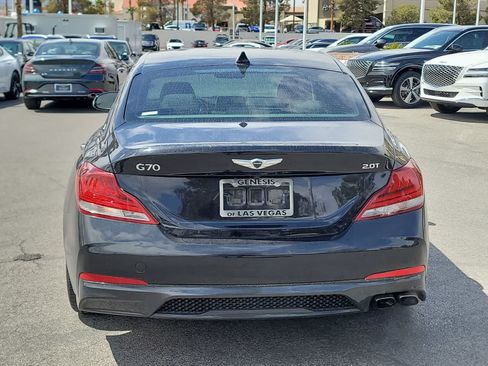 Used 2019 Genesis G70 2.0T Advanced RWD image 5
