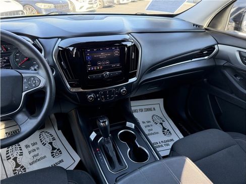 Used 2020 Chevrolet Traverse LS image 38