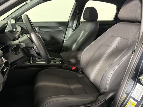 Used 2023 Honda Civic Sport image 4