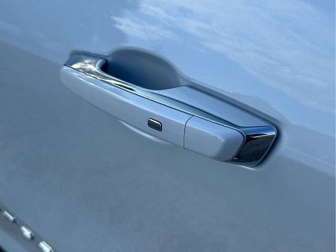 New 2026 Chevrolet Traverse High Country image 14