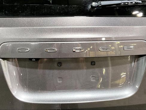 Used 2019 Dodge Grand Caravan SE w/ UConnect Hands-Free Group image 30