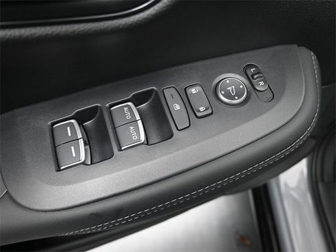 New 2026 Honda HR-V EX-L image 13