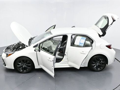 Used 2024 Toyota Corolla XSE FWD image 40