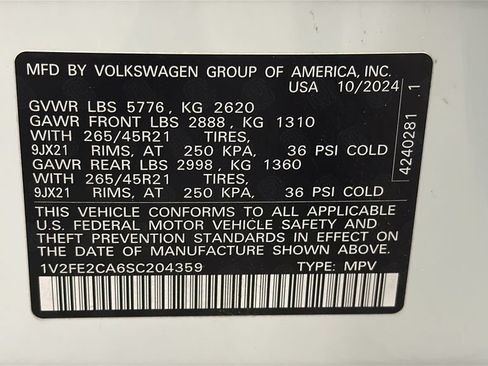 Used 2025 Volkswagen Atlas Cross Sport SEL Premium R-Line AWD/4WD image 28