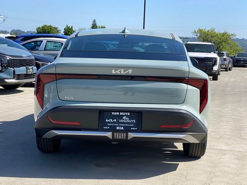 New 2026 Kia K4 FWD image 5