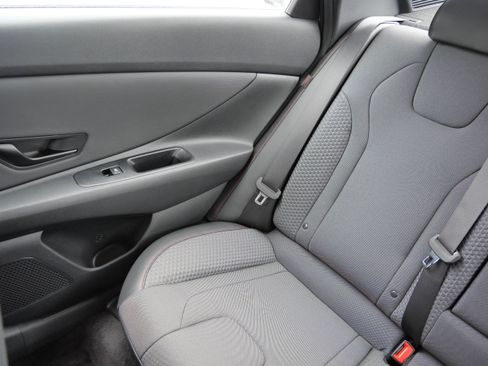 Used 2025 Hyundai Elantra N Line image 12