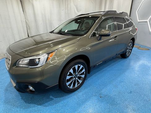 Used 2017 Subaru Outback 2.5i Limited AWD/4WD image 10