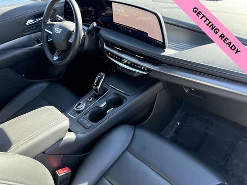 Used 2024 Cadillac XT4 Premium Luxury image 26