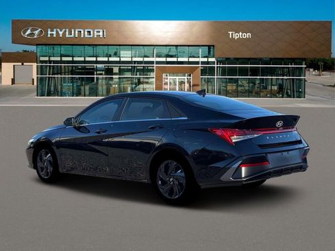 New 2026 Hyundai Elantra SEL Sport Premium FWD image 4